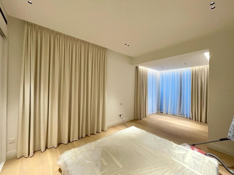 Dubai Curtain Fixing